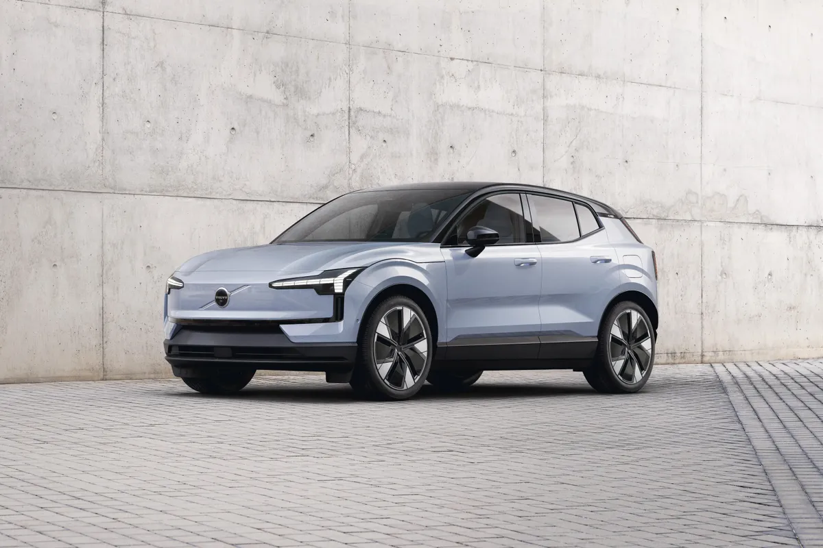 Can the Cheapest Electric Car Still Offer Long Range and Fast Charging?