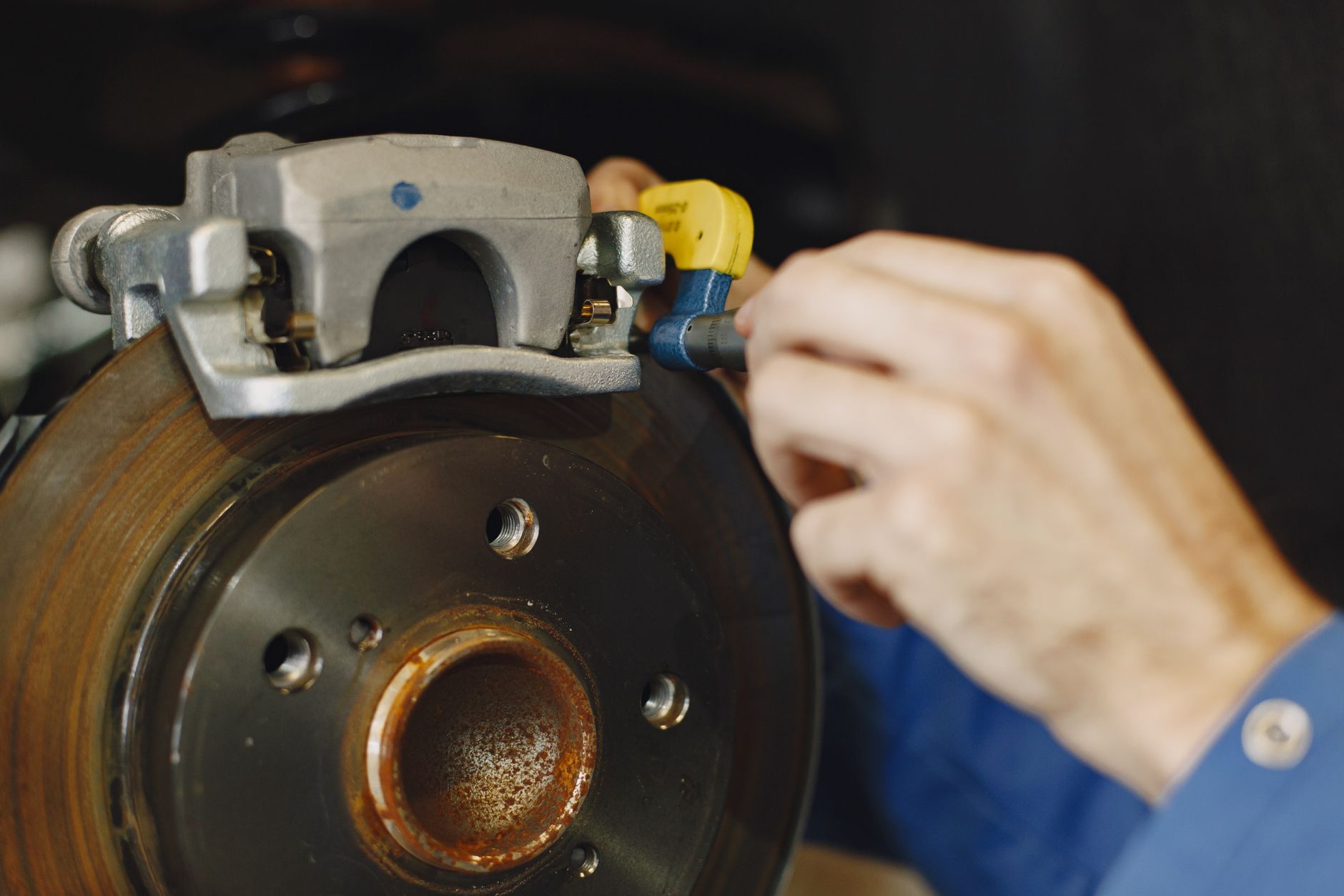brake pad inspection
