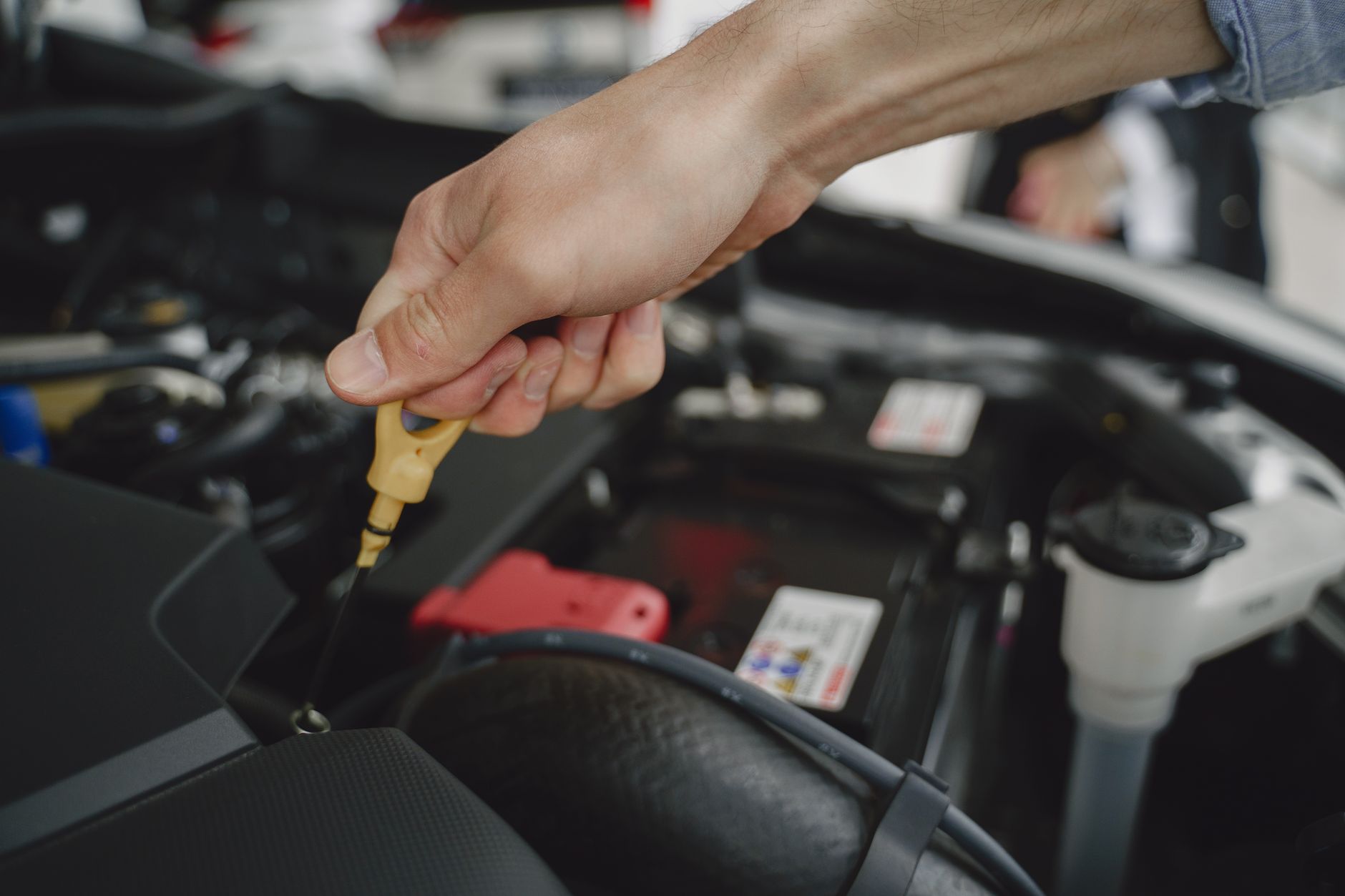 engine oil dipstick